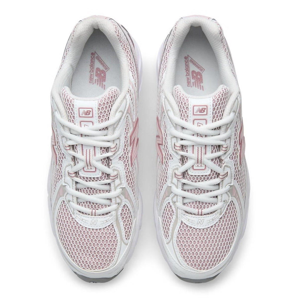 New Balance 740 Pink