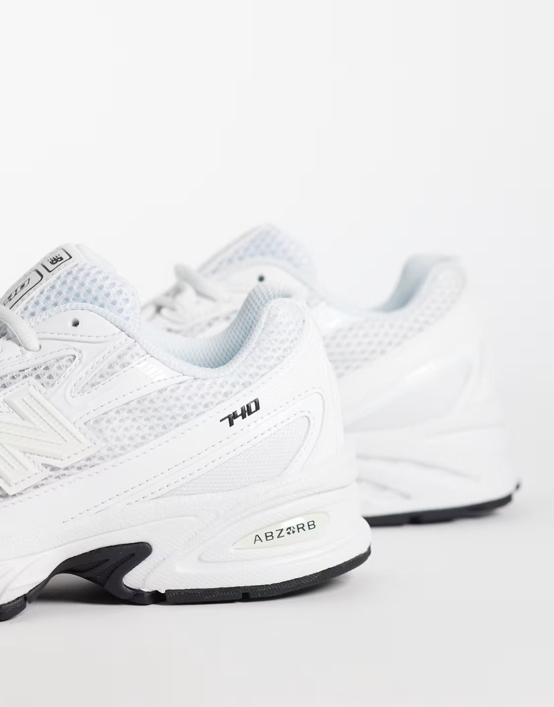 New Balance 740 White